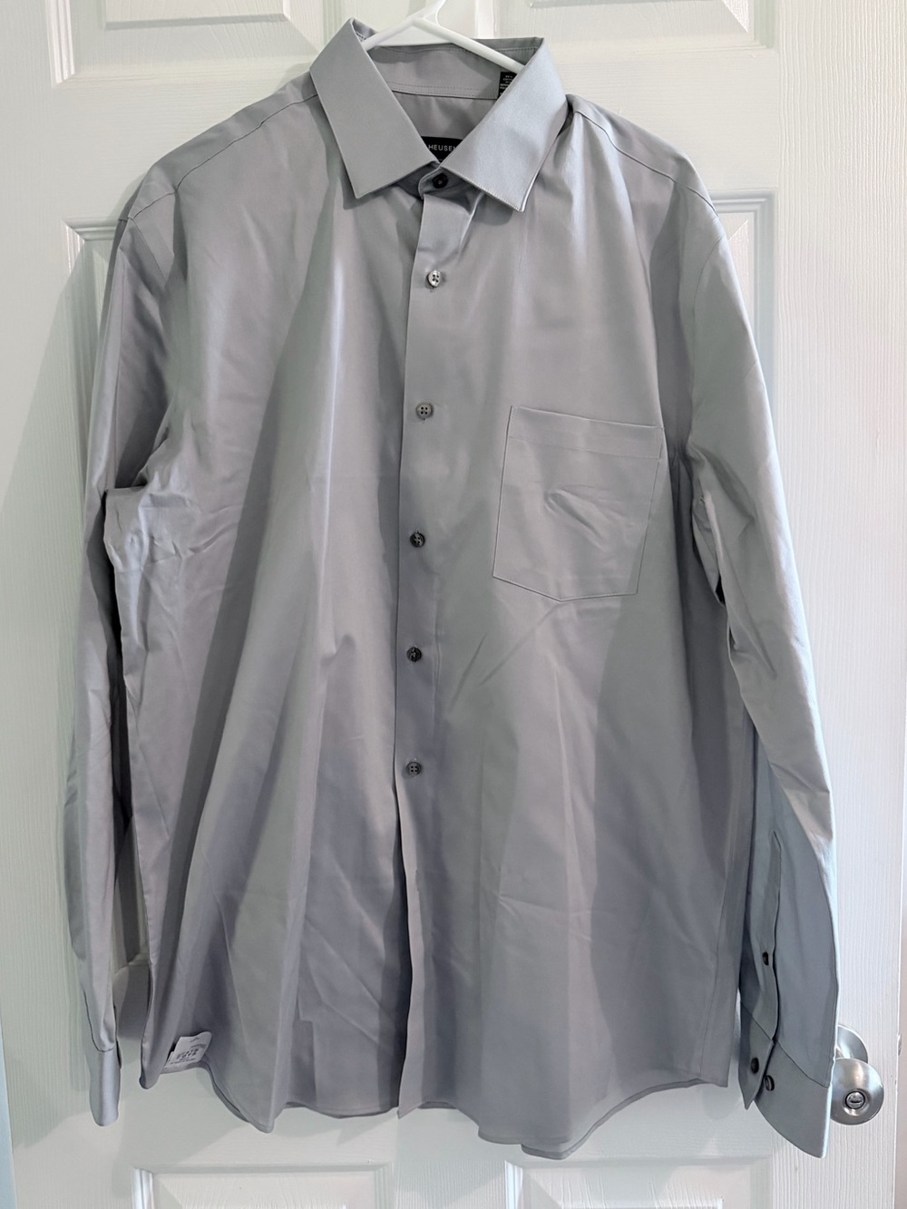 Men’s Van Heusen Button Down